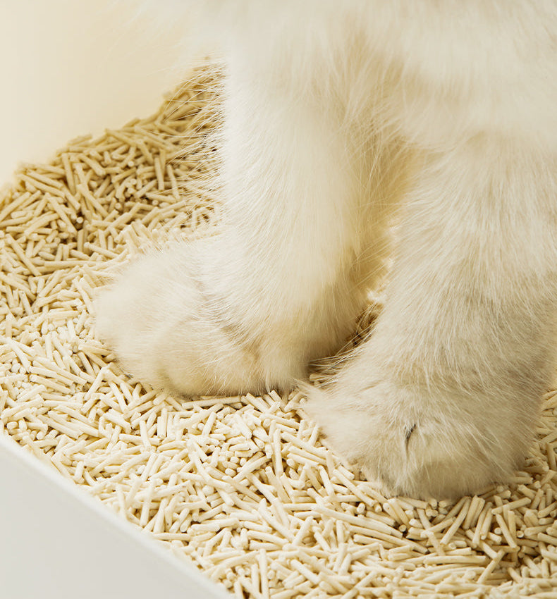 Plant mix tofu cat litter